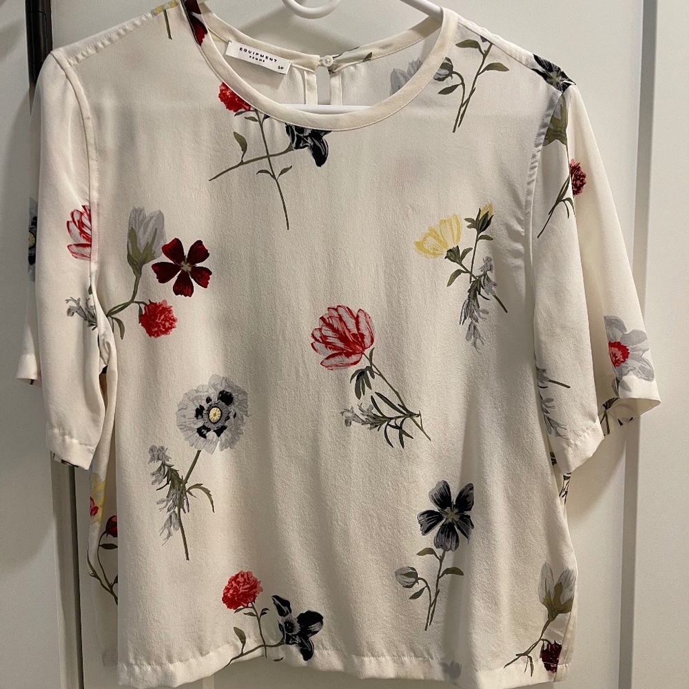 Equipment Floral Short Sleeve Blouse, size Small